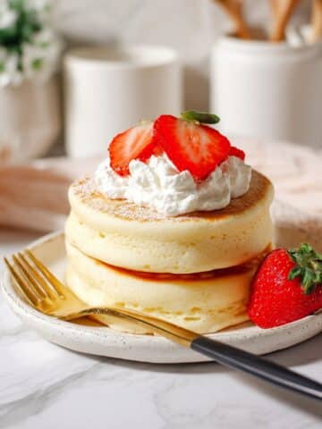 Fluffy Japanese Soufflé Pancakes Recipe