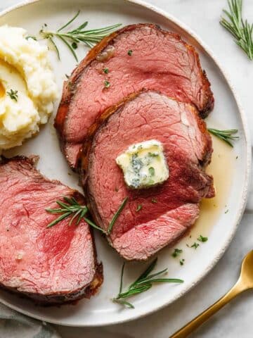 Smoked Beef Tenderloin with Herbed Butter and Horseradish Sauce Recipe