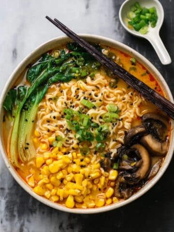 Easy One-Pot Spicy Miso Ramen (Vegan) Recipe