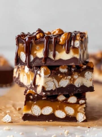 Salted Caramel Pretzel Bark Recipe