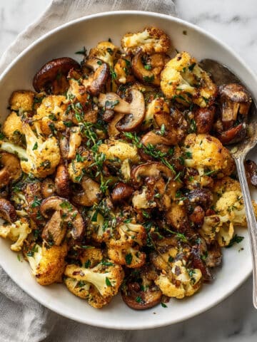 Garlic Mushrooms and Cauliflower Skillet Recipe