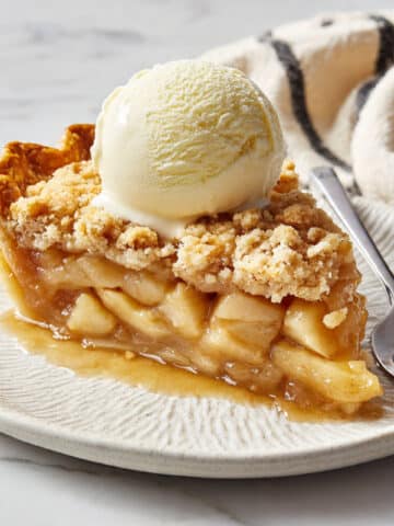 Apple Crumb Pie (Gluten-Free Option) Recipe