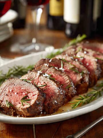 Beef Tenderloin with Red Wine Sauce Recipe