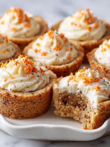 Gingerbread Cheesecake Cookie Cups Recipe