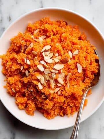 Gajar Halwa Recipe | Indian Carrot & Cardamom Pudding Recipe