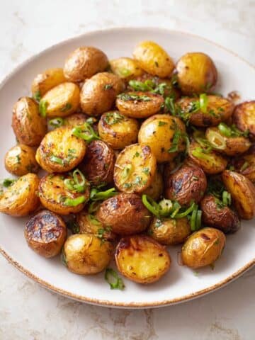 Crispy Roasted Potatoes with Garlic Butter and Fresh Herbs Recipe