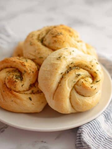 Sourdough Discard Garlic Knots Recipe