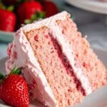 Fresh Strawberry Cake with Strawberry Buttercream Recipe