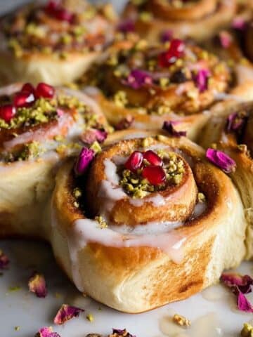 Persian Love Cinnamon Rolls Recipe