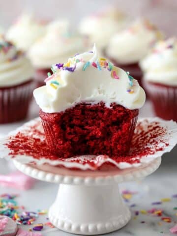 Red Velvet Cupcakes with Cream Cheese Frosting Recipe