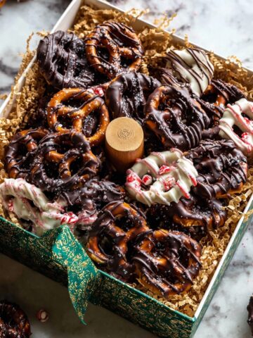 Salted Caramel Brûlée Chocolate Pretzels Recipe