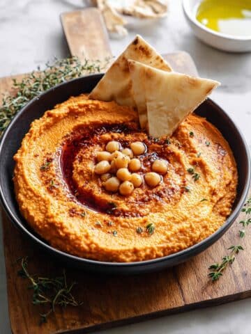 Roasted Red Pepper Hummus Recipe