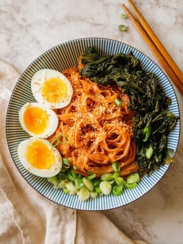 Quick and Easy Spicy Chili Garlic Noodles Recipe