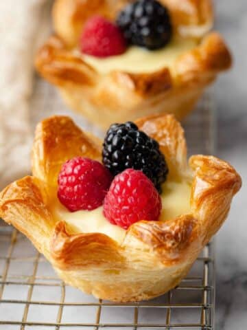 Easy Cream Cheese Puff Pastry Cups with Pecan Filling Recipe