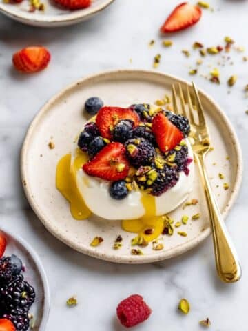 Mini Pavlova with Lemon Curd and Fresh Fruit Recipe