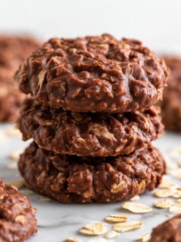 Classic No-Bake Chocolate Oatmeal Cookies Recipe
