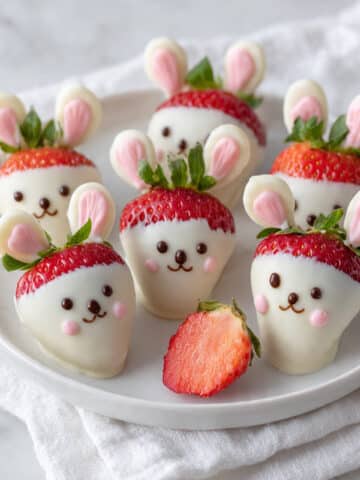 Bunny White Chocolate-Covered Strawberries Recipe