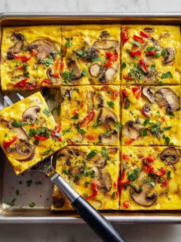 Sheet Pan Eggs with Mushrooms, Red Bell Peppers, and Cheddar Recipe