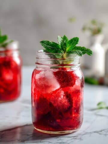 Raspberry Hibiscus Iced Tea Recipe