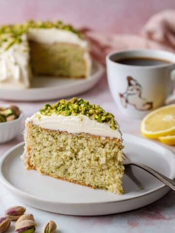 Light and Fluffy Lemon Pistachio Cake Recipe