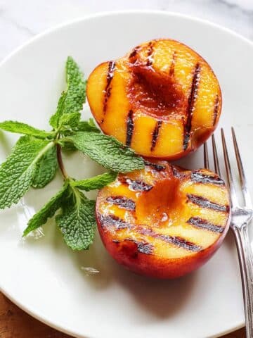 Easy Grilled Peaches (No Added Sugar) Recipe
