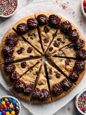 Chocolate Chip Cookie Cake Recipe