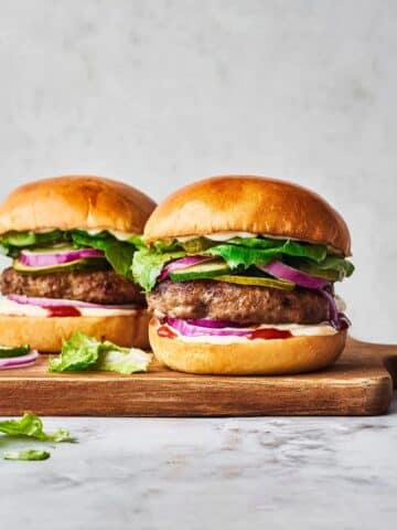Turkey Burgers with Mayonnaise, Lettuce, and Pickles Recipe