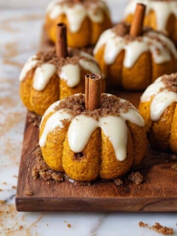 Pumpkin Spice Biscoff Cinnamon Rolls Shaped Like Mini Pumpkins Recipe