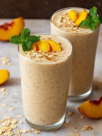 Peach Cobbler Smoothie Recipe