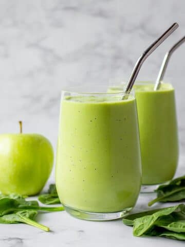 5-Minute Spinach Green Apple Smoothie Recipe