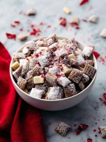 Peppermint Bark Muddy Buddies Recipe