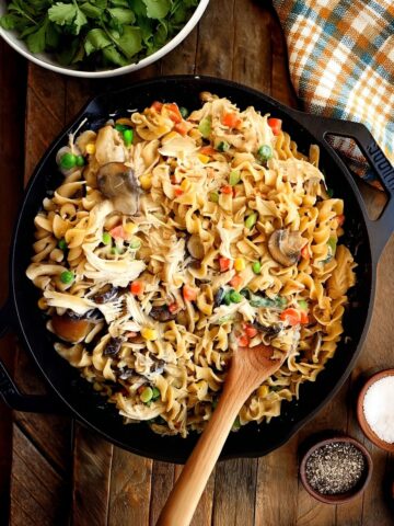 One-Pot Chicken Pot Pie Noodles Recipe
