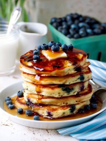 Blueberry Pancakes with Sour Cream Recipe